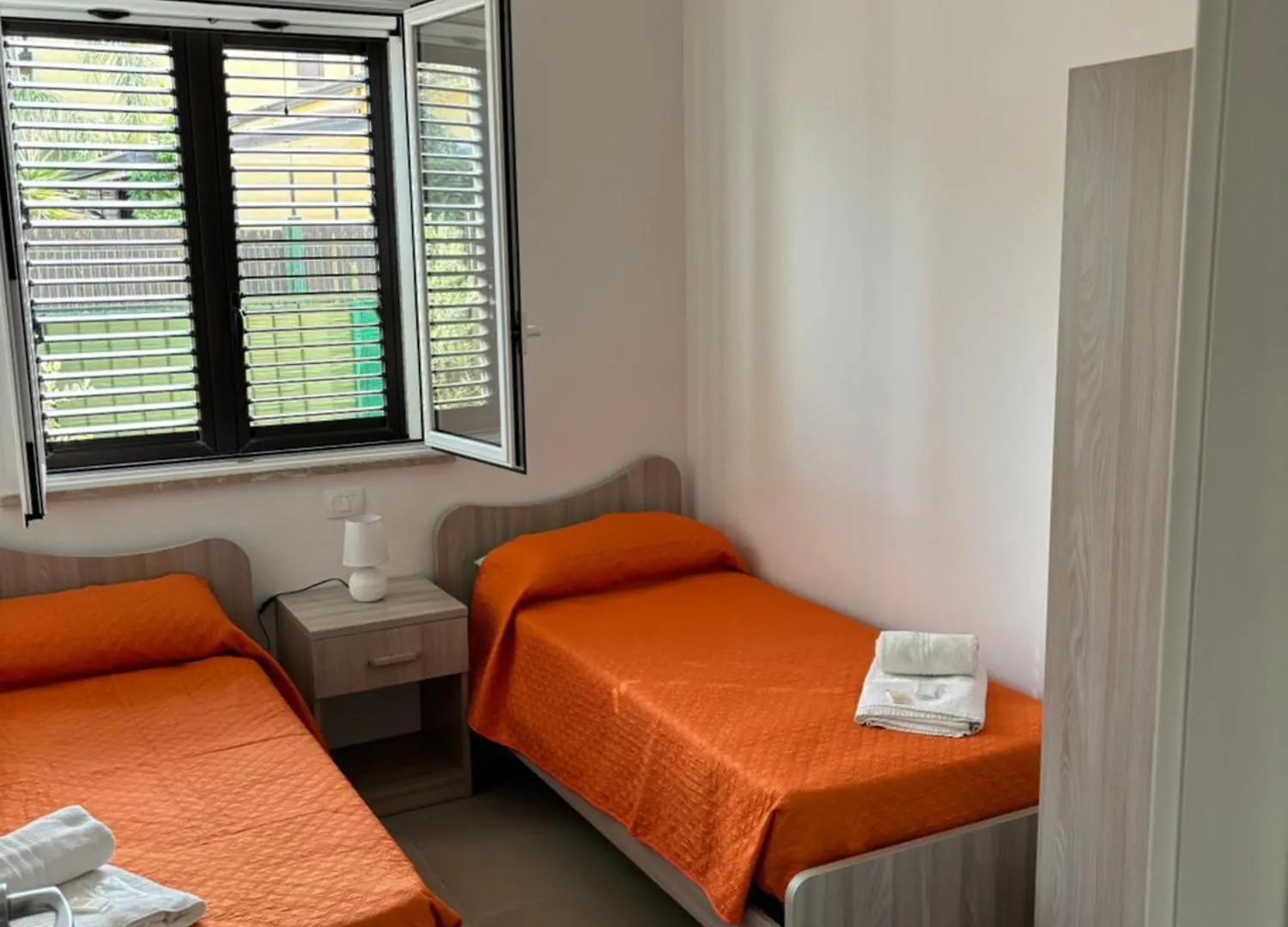 Residence Le Coccinelle Vicino A Cefalu Campofelice Di Roccella 0*,